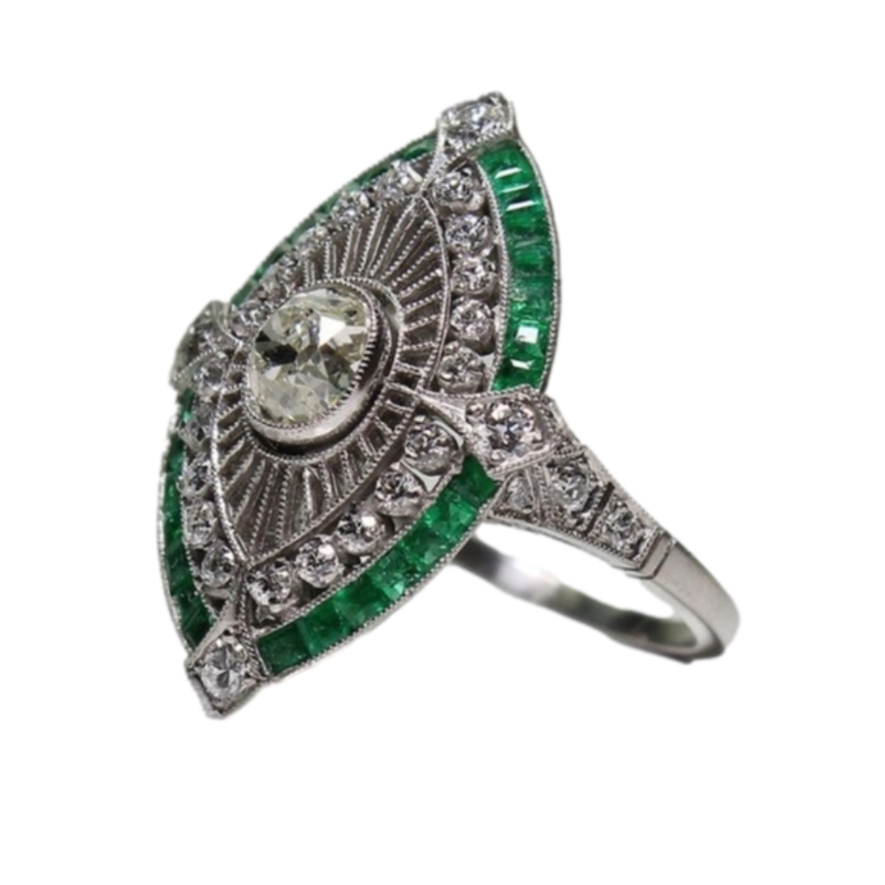 COCKTAIL Ring Silver and Emerald Ring